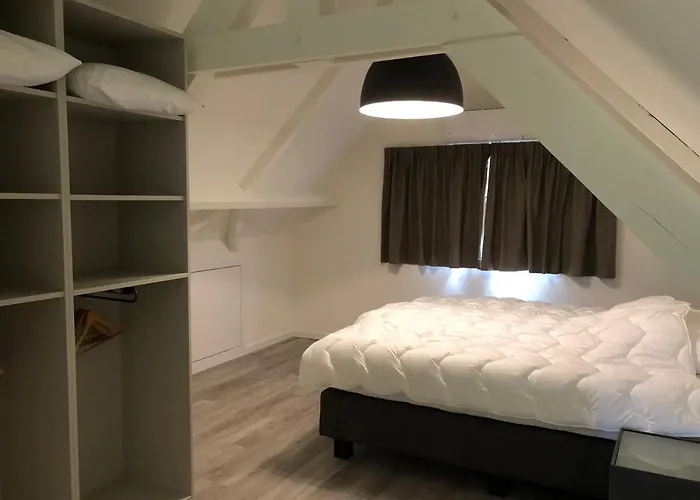 Semesterbostad Le Bleu 17