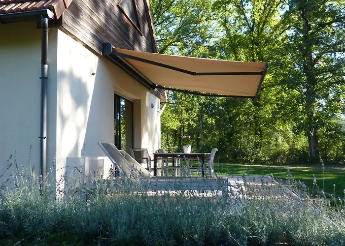 Le Bleu 17 Semesterbostad Lacapelle-Marival